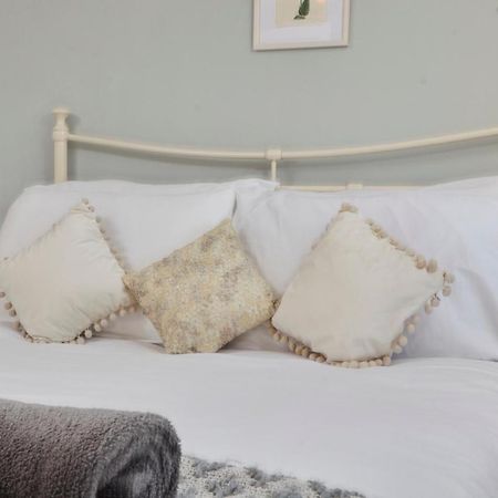 Windlass Cottage Lymington Dış mekan fotoğraf